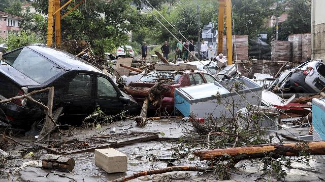 KASTAMONU'DA CAN KAYBI 4'E YÜKSELDİ