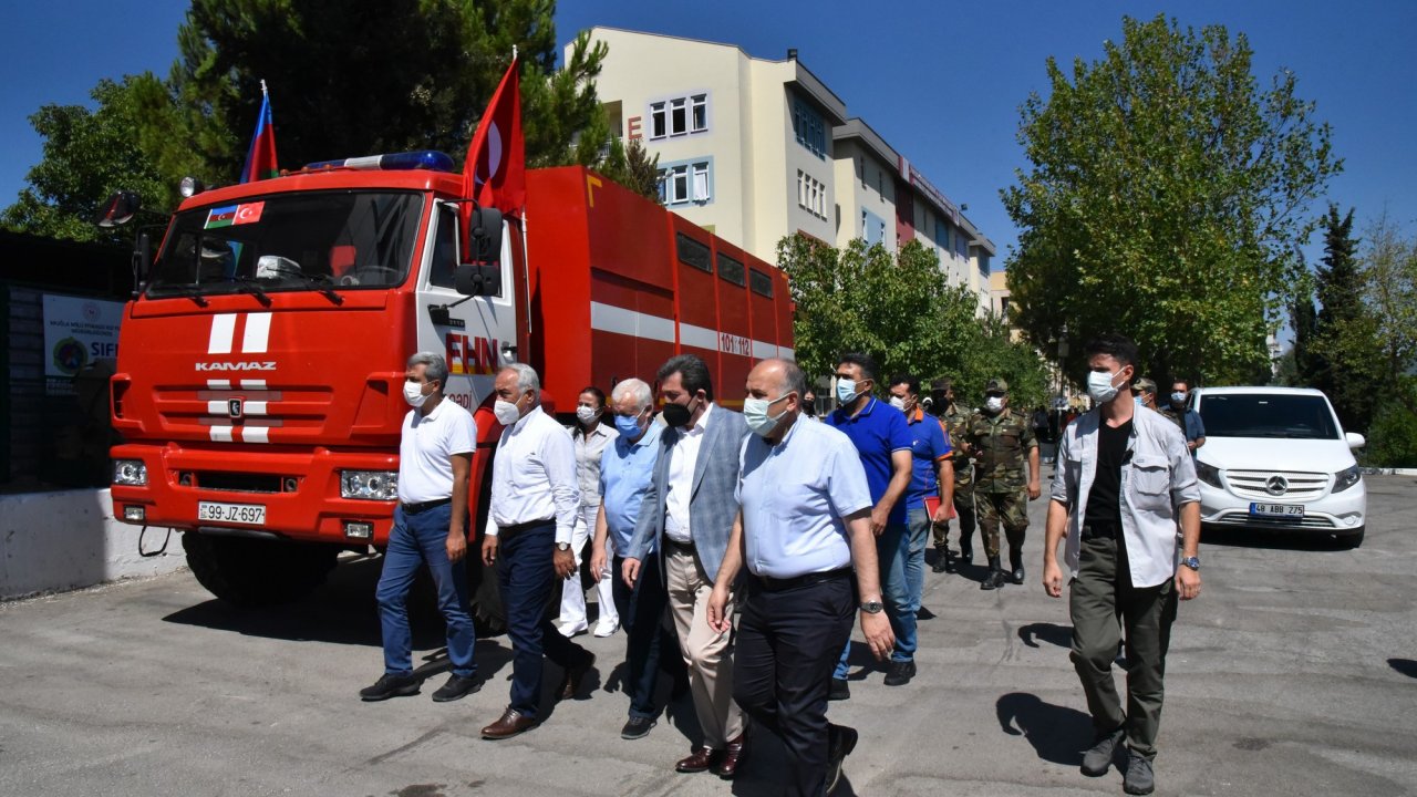 AZERBAYCANLI YANGIN KAHRAMANLARI ZİYARET EDİLDİ