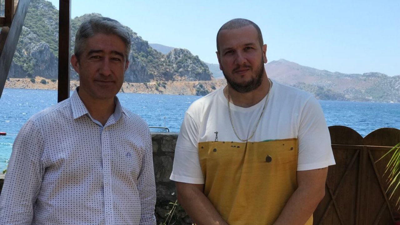 MEHMET OKTAY’DAN ŞAHAN GÖKBAKAR’A ZİYARET