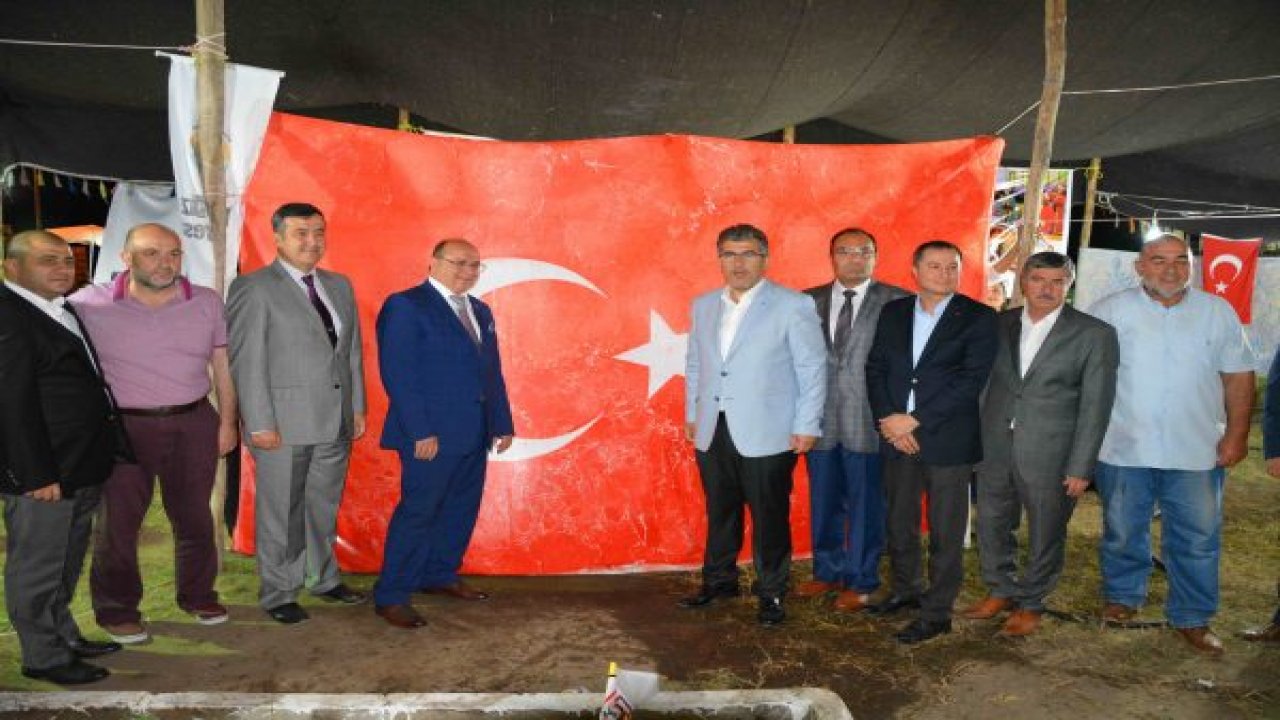 “Ebru” ile dev Türk bayrağı