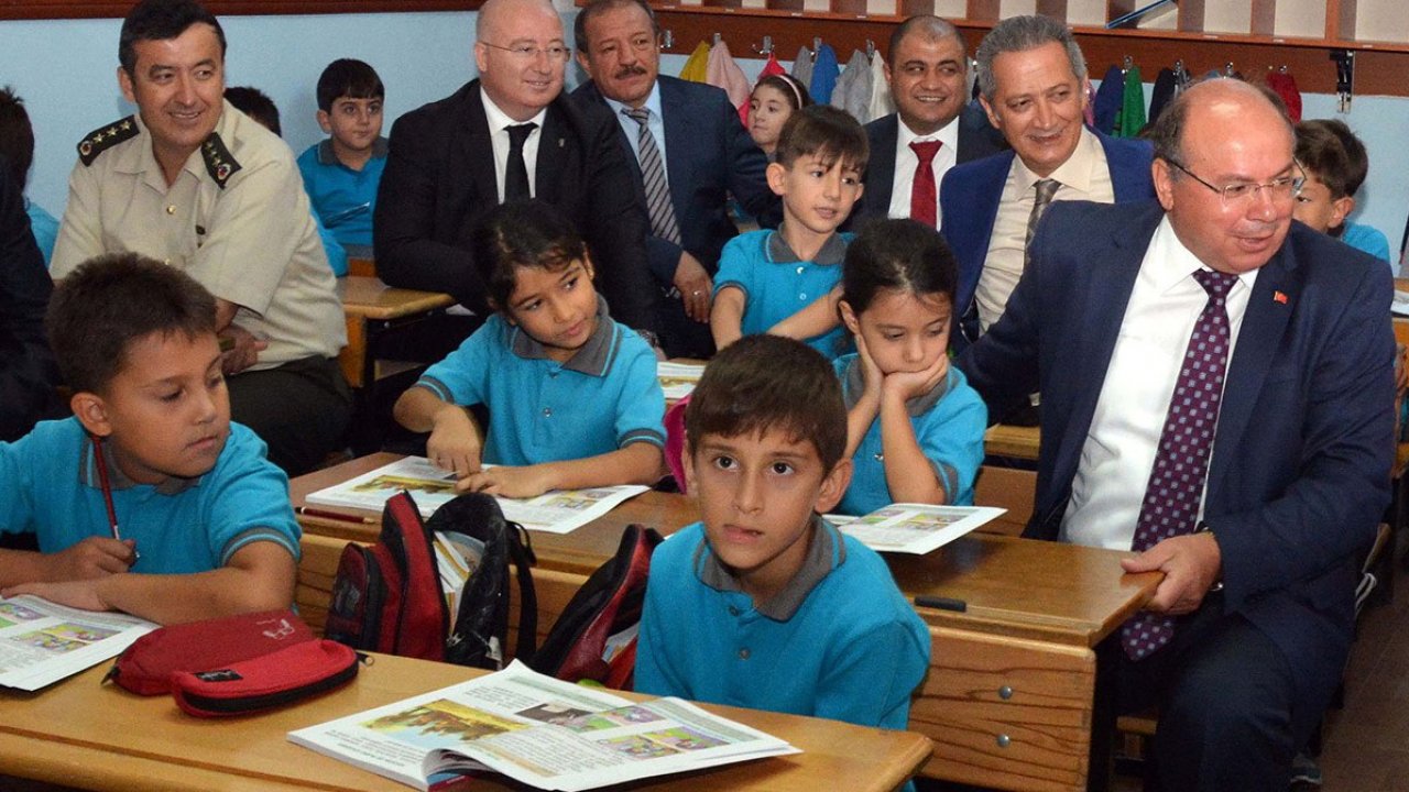 145 bin öğrenci ders başı yaptı