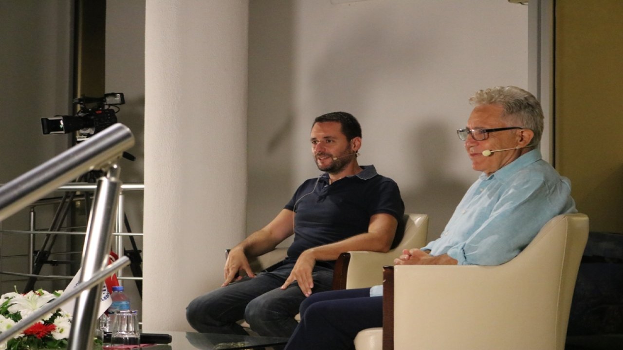 LİVANELİ EDEBİYATSEVERLERLE BULUŞTU