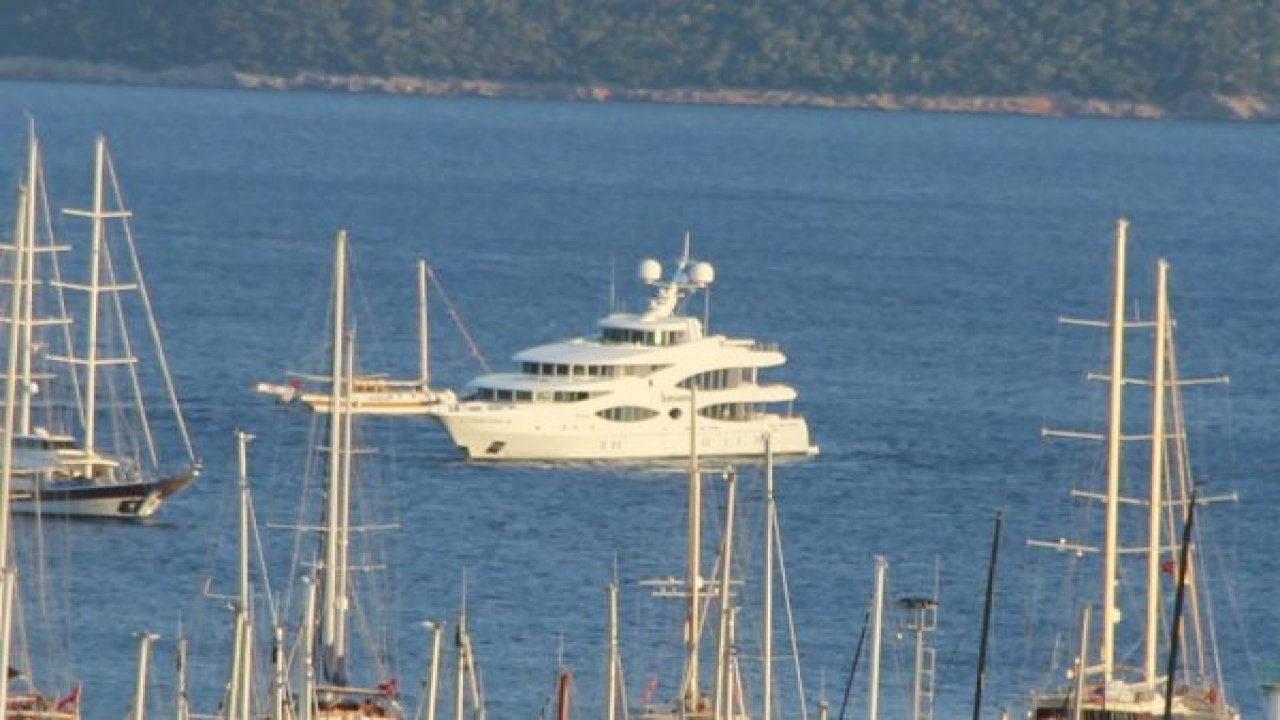 Yüzen saray Bodrum'da