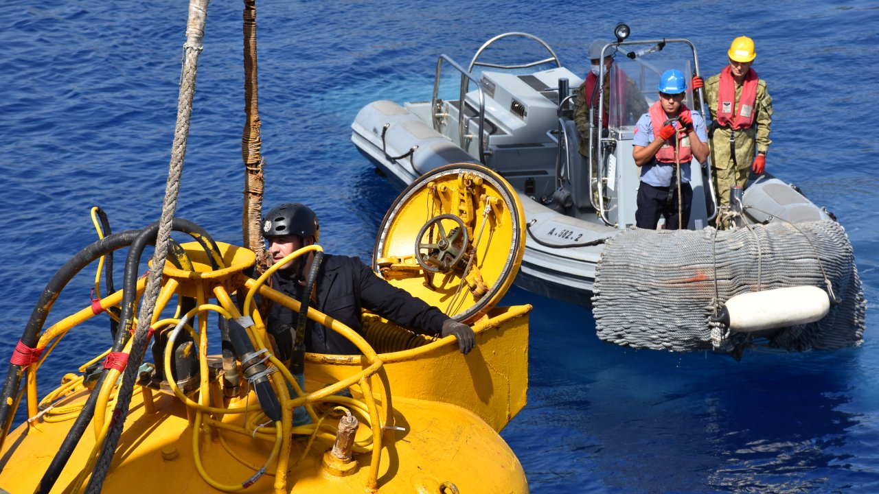 KURTARAN 2021 DENİZALTI ARAMA KURTARMA TATBİKATI MARMARİS'TE SÜRÜYOR