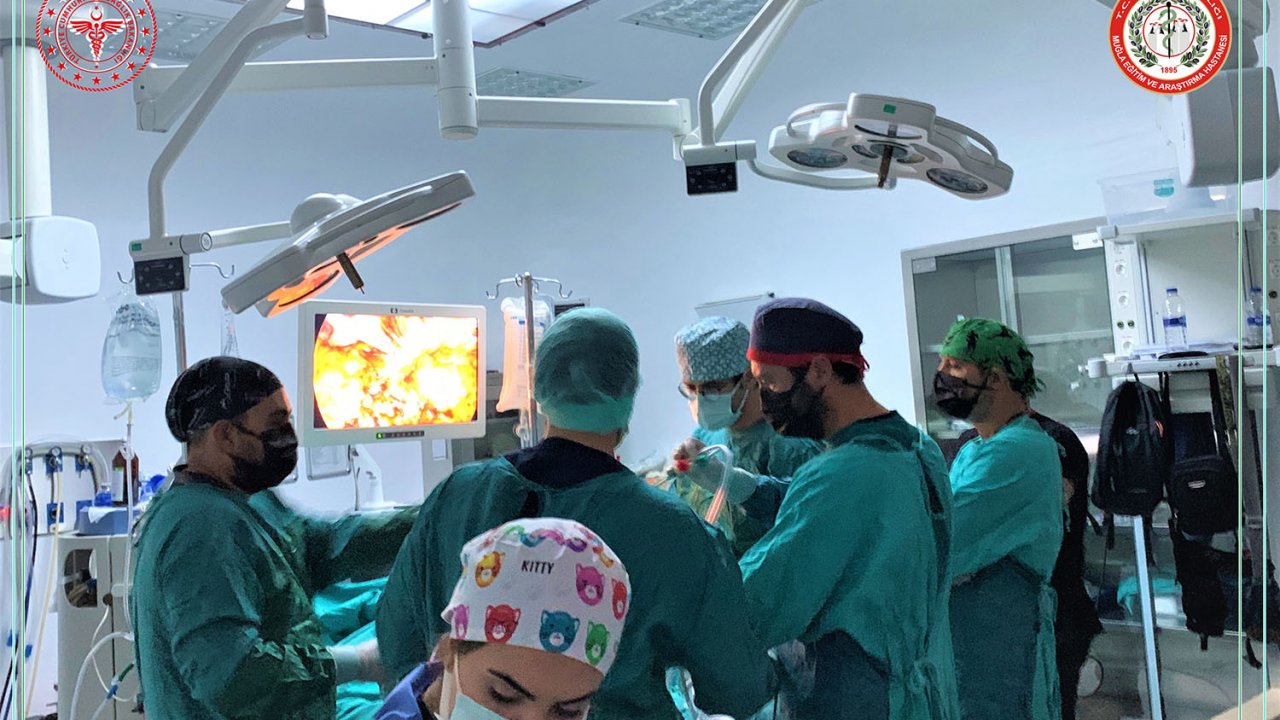 MUĞLA'DA İLK KEZ LAPAROSKOPİK WHİPPLE AMELİYATI YAPILDI