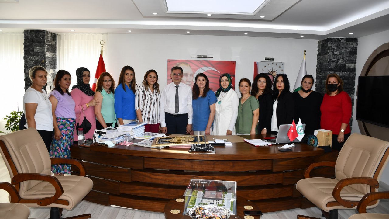 BAŞKAN TOKSÖZ, KADIN KOLLARIYLA KAHVALTIDA BİR ARAYA GELDİ