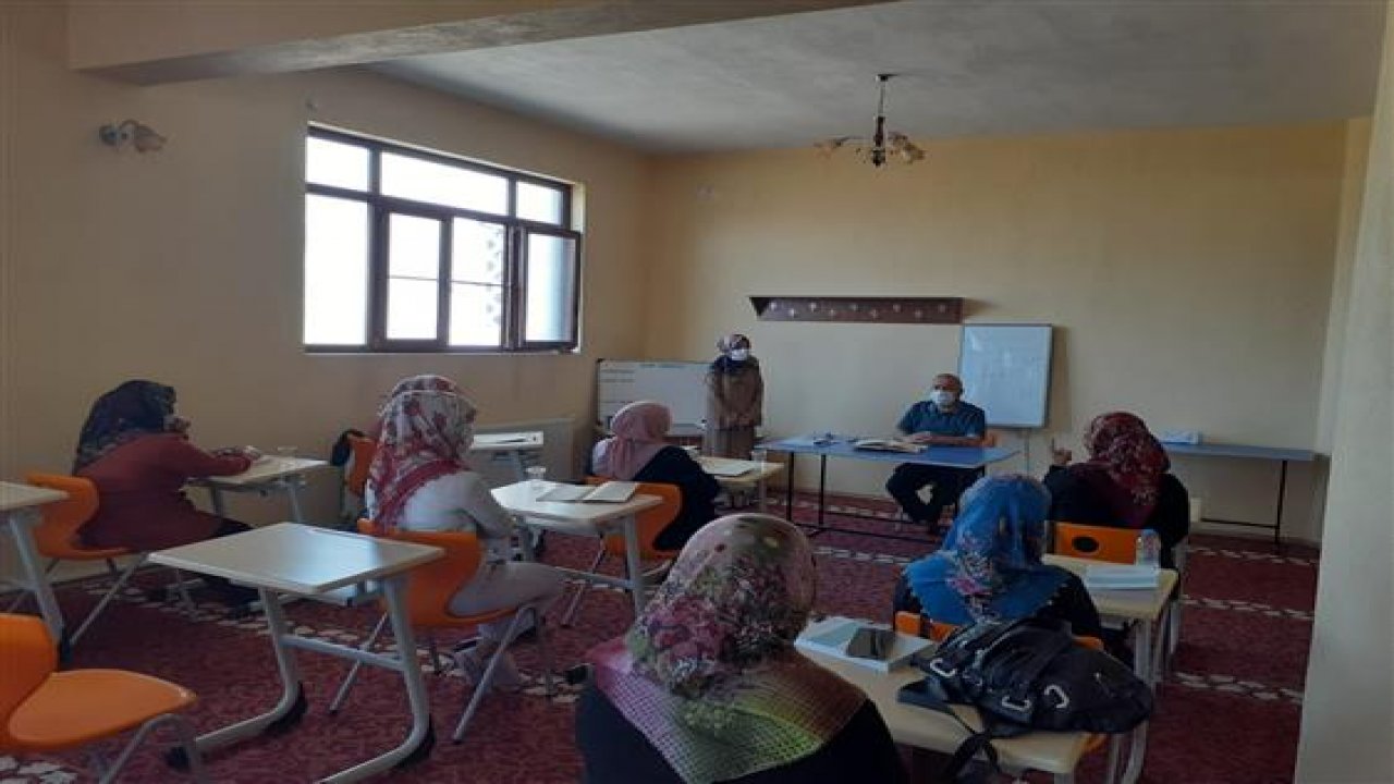 MÜFTÜ DURMUŞ ALİ ÇETMİ’DEN KUR’AN KURSUNA ZİYARET