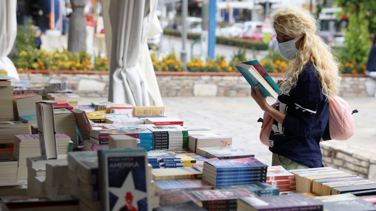 MENTEŞE’DE BELEDİYESİ KİTAP FUARI AÇILDI