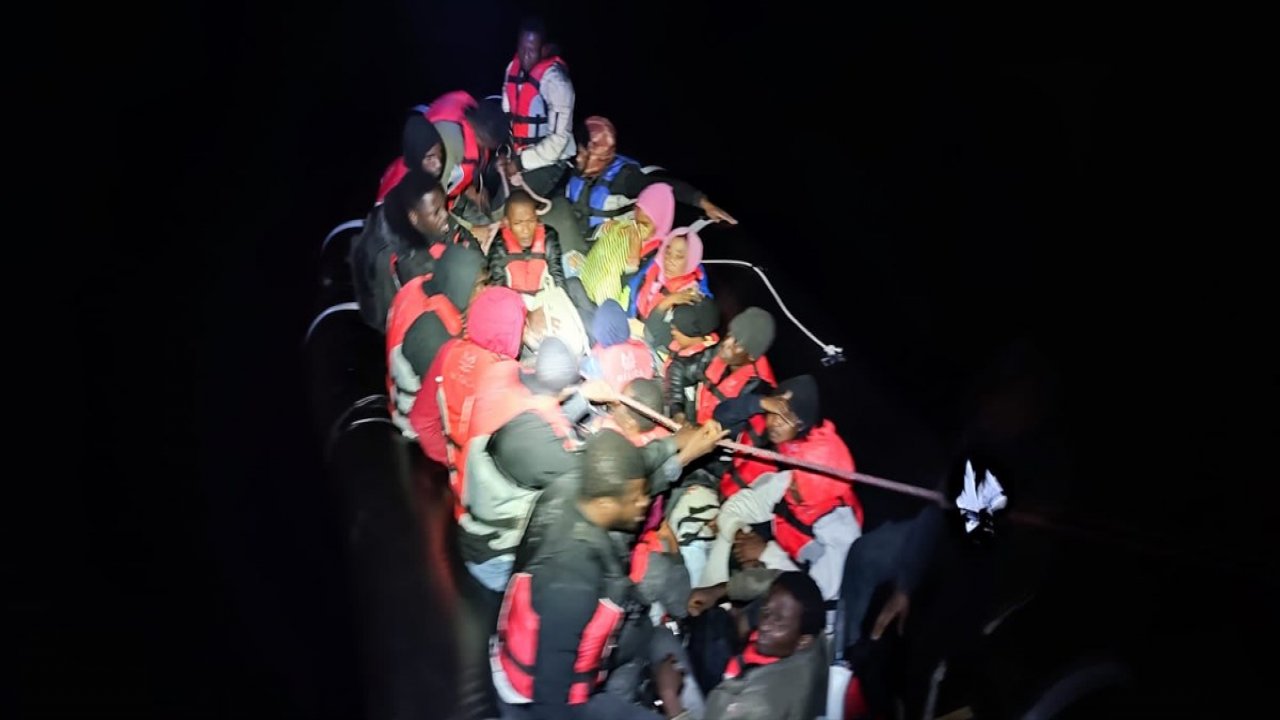 71 düzensiz göçmen kurtarıldı