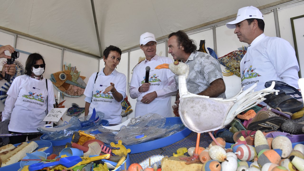 BODRUM'DA DENİZ KİRLİLİĞİNE KARŞI FARKINDALIK ETKİNLİĞİ YAPILDI