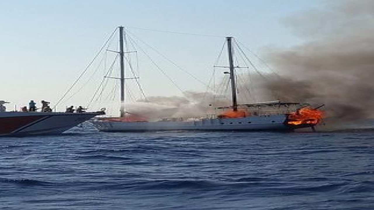 Milyon dolarlık gulet yandı