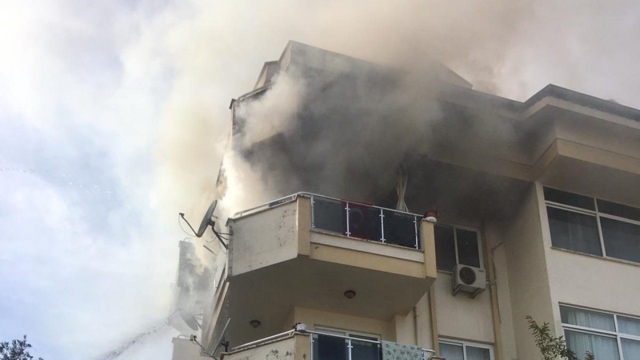APARTMANDA YANGIN ÇIKTI