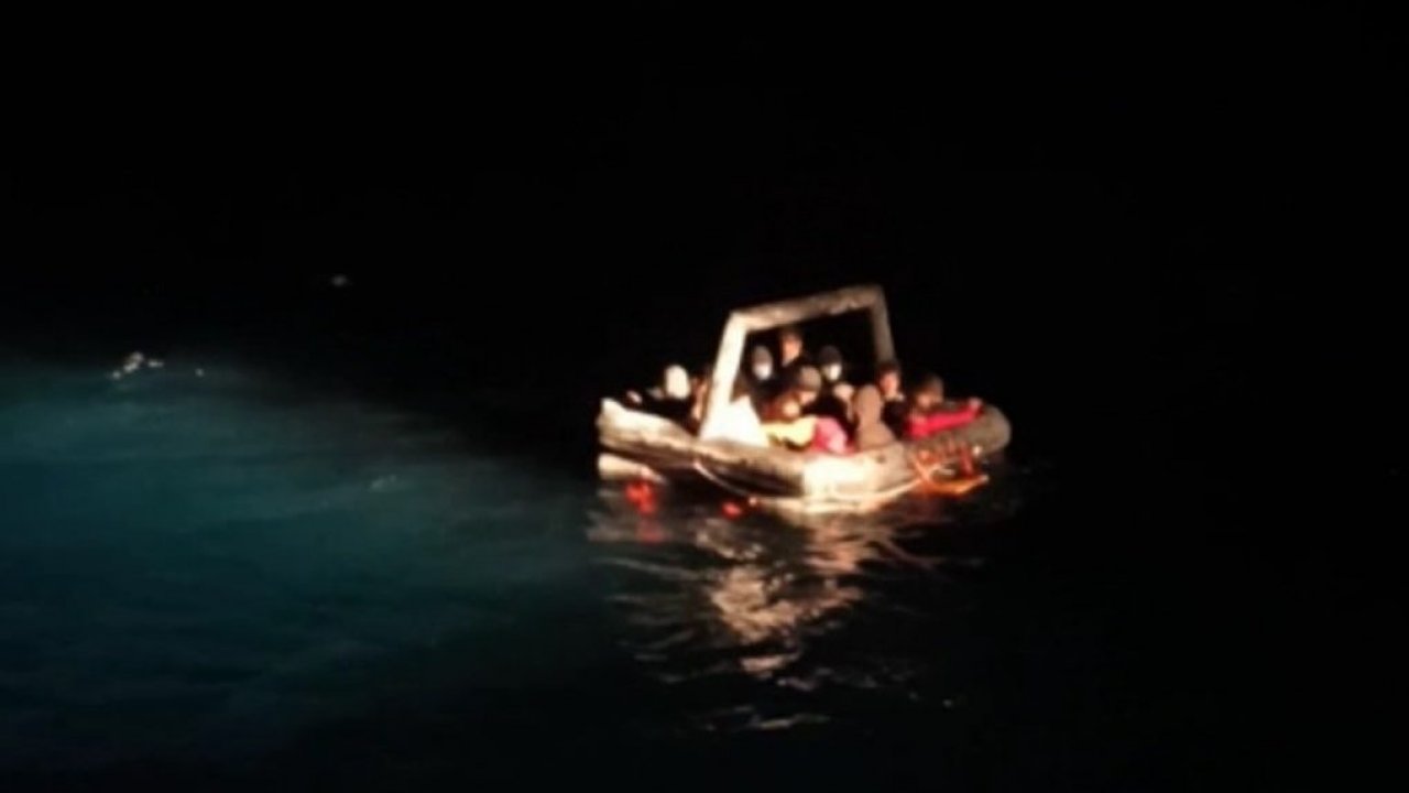 20 DÜZENSİZ GÖÇMEN KURTARILDI