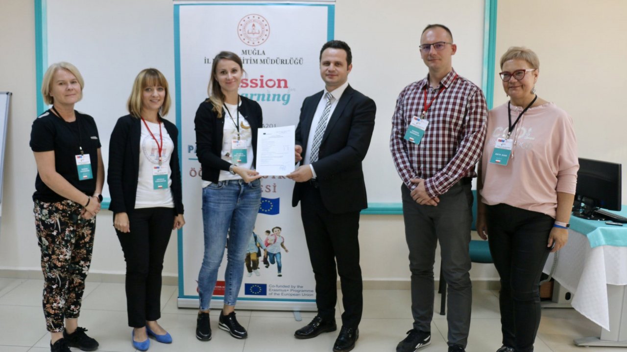 ÖĞRENME TUTKUSU PROJESİNİN SERTİFİKALARI VERİLDİ