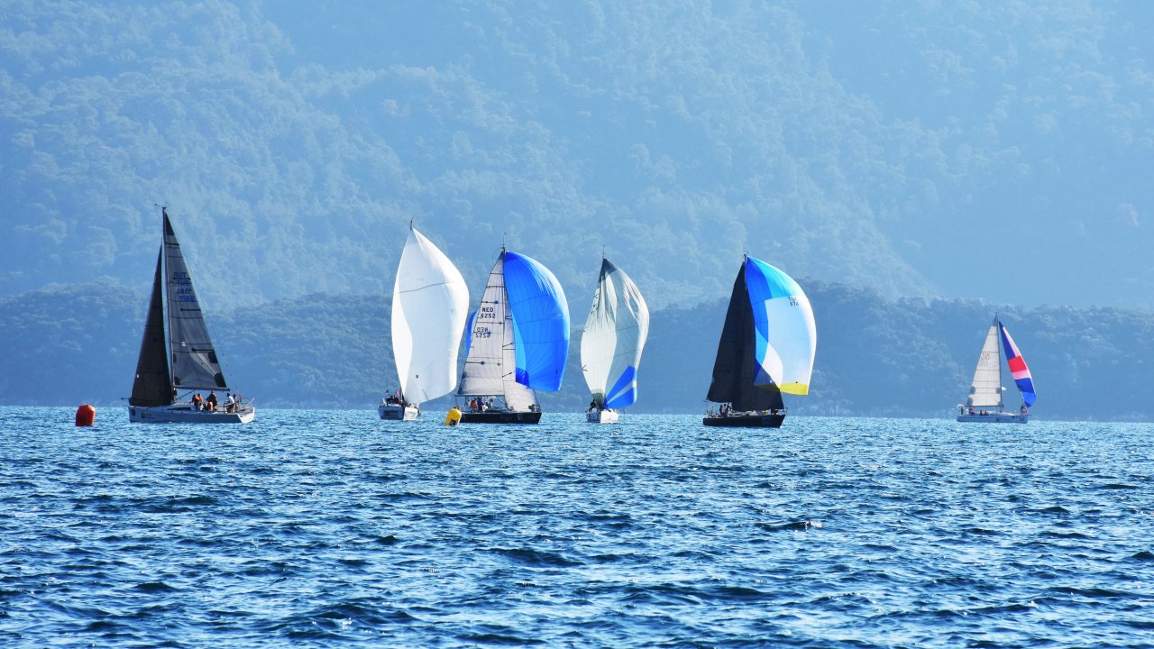 YELKENLİ YARIŞLARI TAMAMLANDI