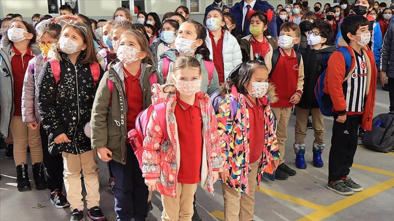 OKULLARDA ARA TATİL SONRASI DERS ZİLİ ÇALDI