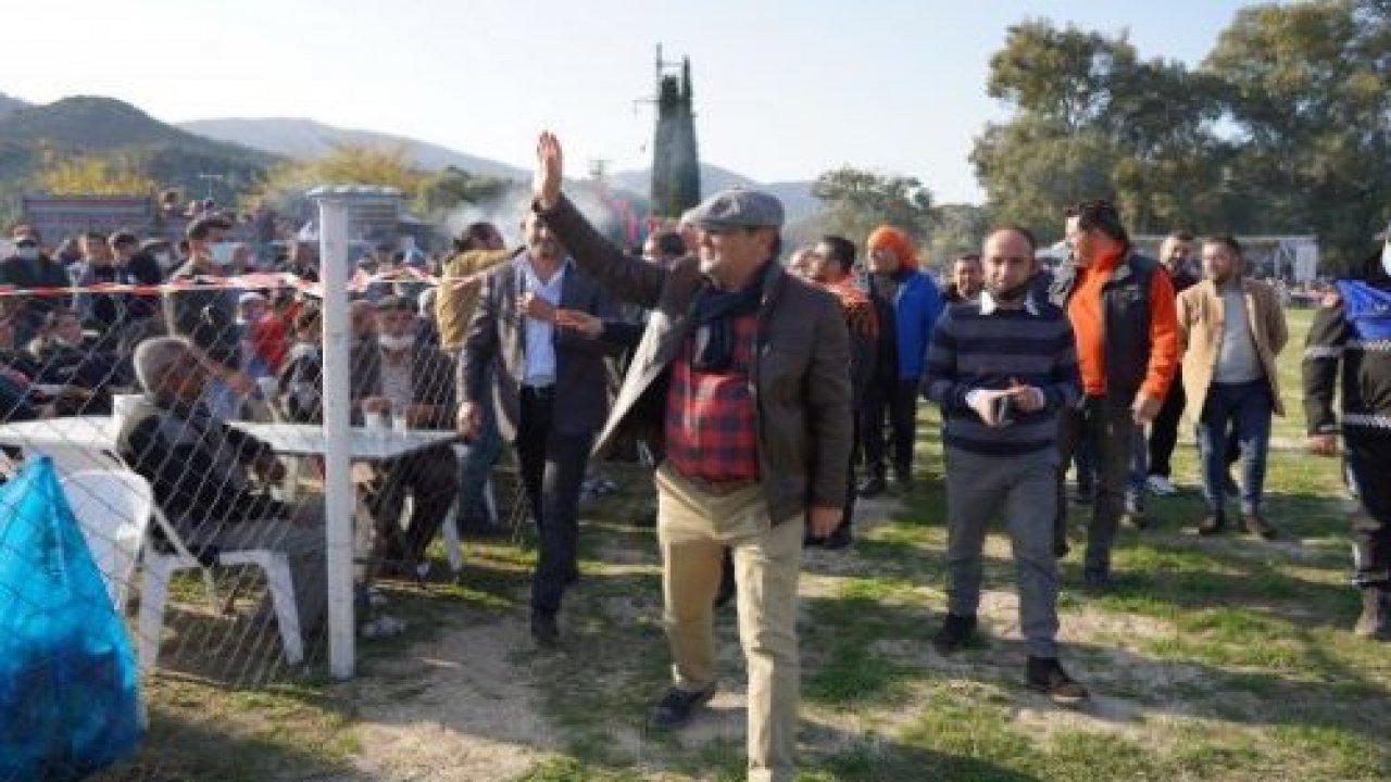 MİLAS’TA SEZONUN İLK DEVE GÜREŞİ GERÇEKLEŞTİRİLDİ