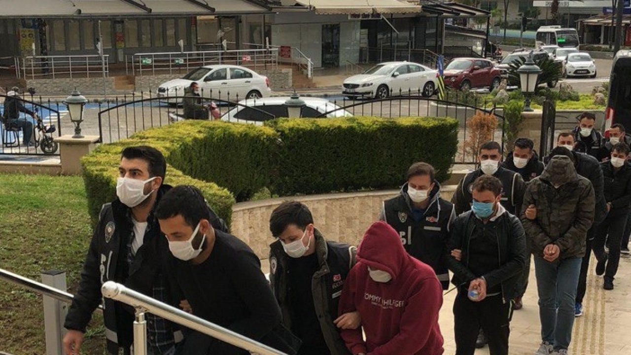 FETÖ ÜYELERİNİ YURT DIŞINA KAÇIRMAYA ÇALIŞAN 6 ŞÜPHELİ TUTUKLANDI