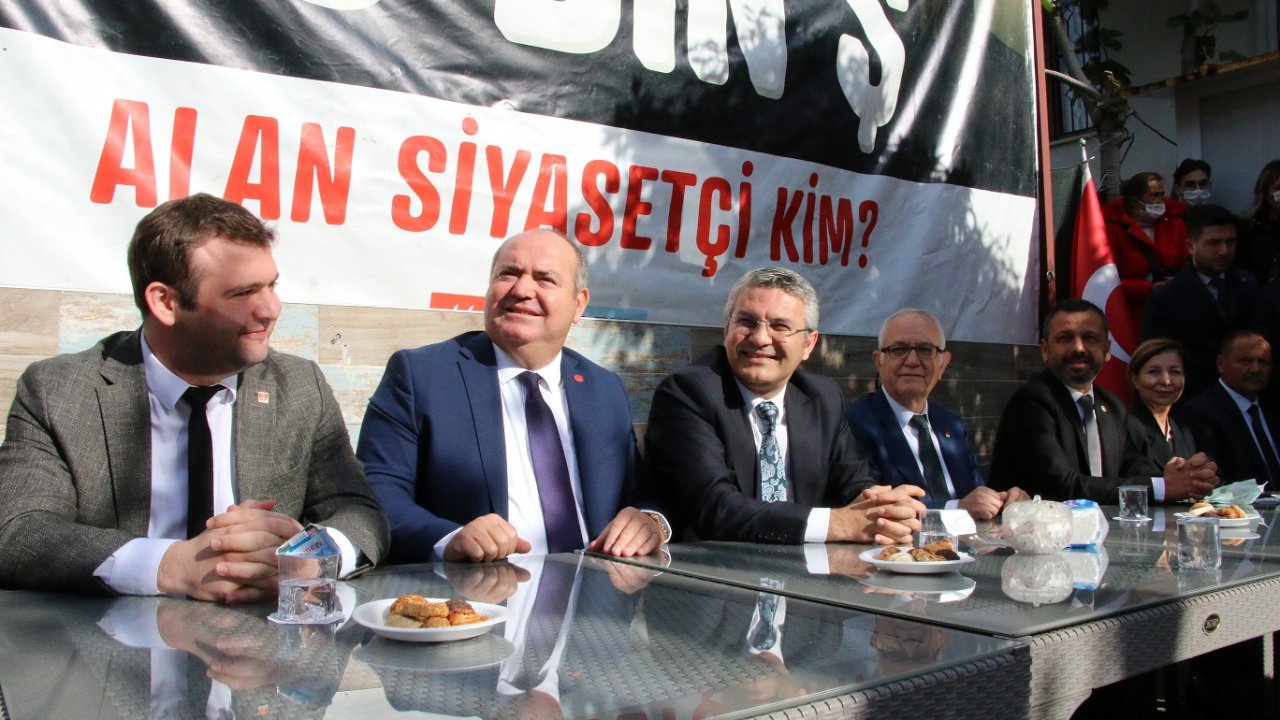 AK PARTİ’DEN AYRILAN 132 KİŞİ CHP’YE KATILDI