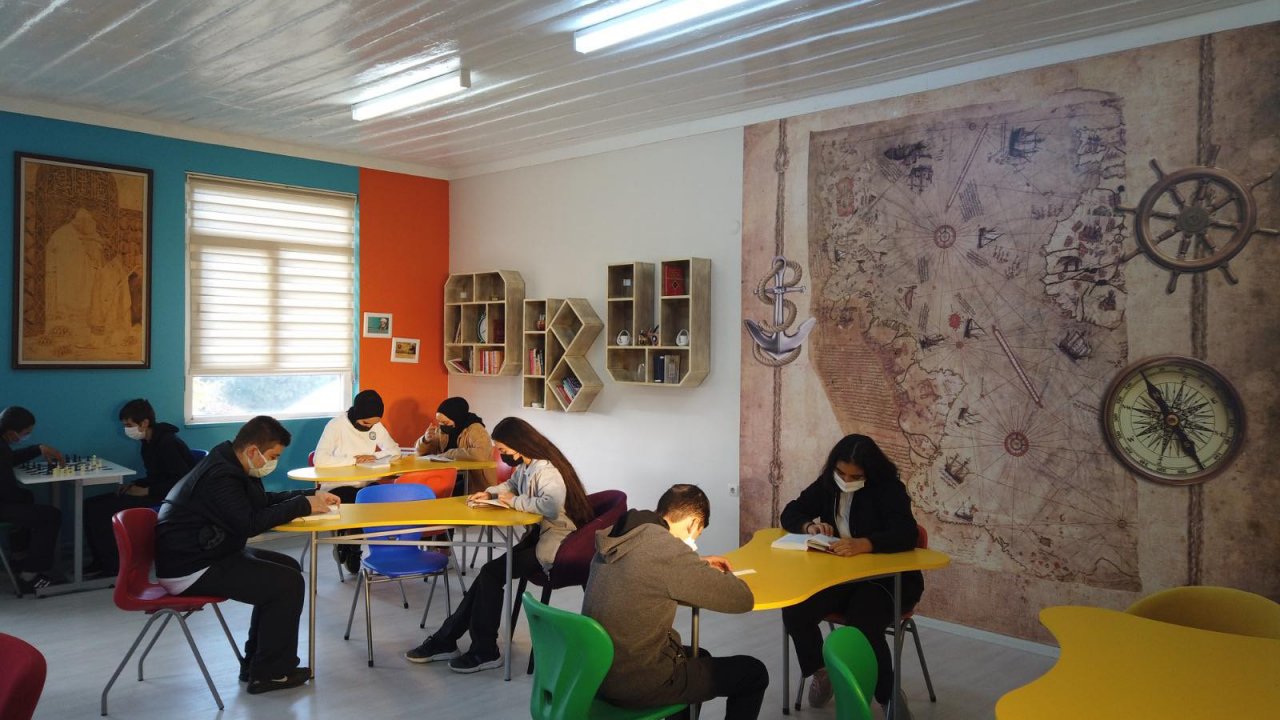 MUĞLA'DA KÜTÜPHANESİZ OKUL KALMADI