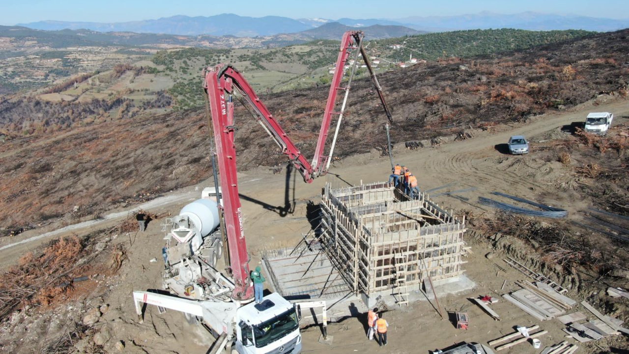 BÜYÜKŞEHİRİN YAPMADIĞINI KAVAKLIDERE BELEDİYESİ YAPTI