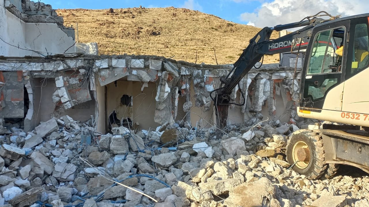 BODRUM’DA KAÇAK YAPI İLE MÜCADELE DEVAM EDİYOR