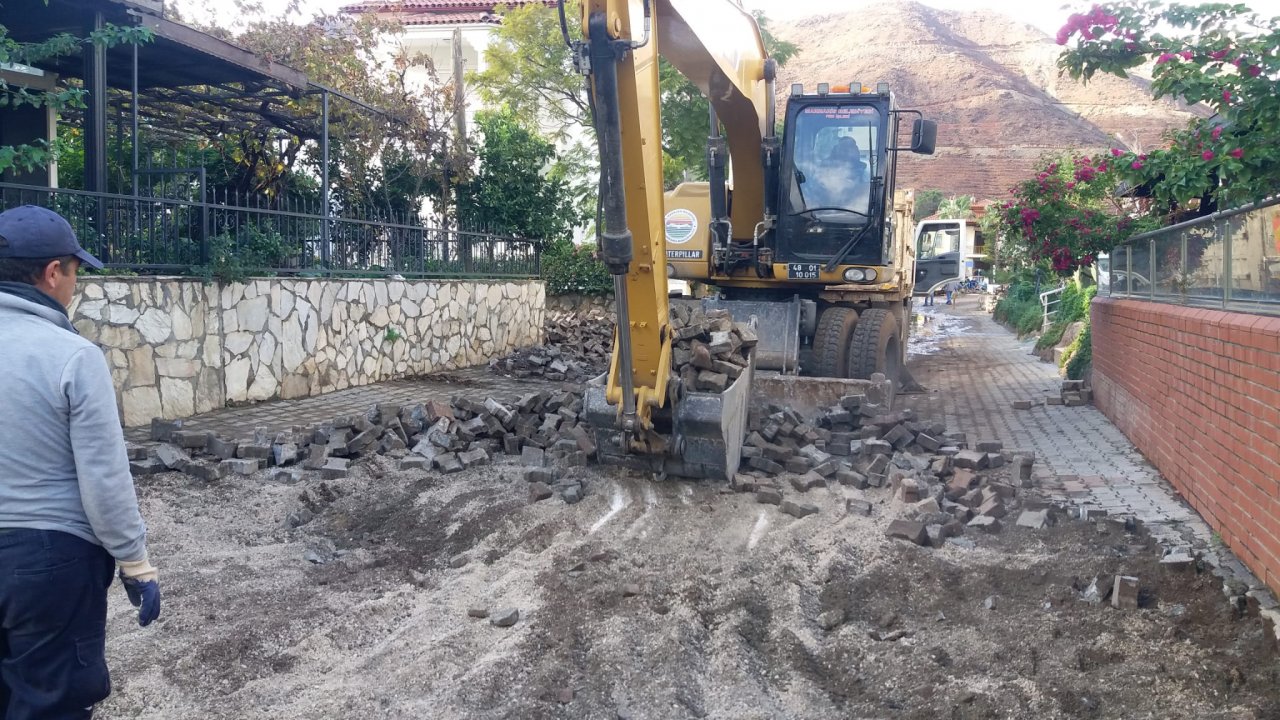 SEL BÖLGESİNDE BAKIM ONARIM ÇALIŞMASI YAPILIYOR