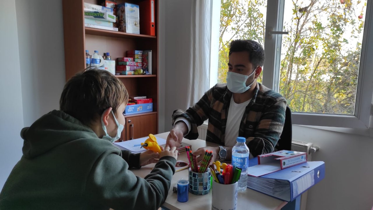 DİL VE KONUŞMA TERAPİSTİ GÖREVİNE BAŞLADI