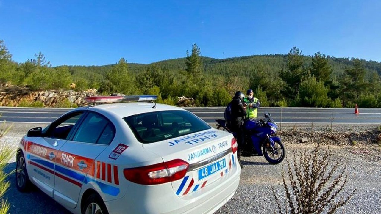 HAVADAN TRAFİK DENETİMİNDE BİN 374 TL CEZAİ İŞLEM UYGULANDI