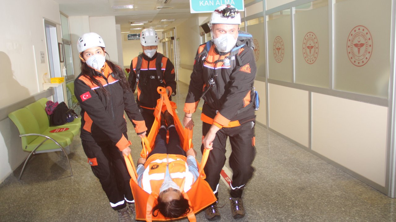 DATÇA DEVLET HASTANESİ'NDE YANGIN TATBİKATI YAPILDI