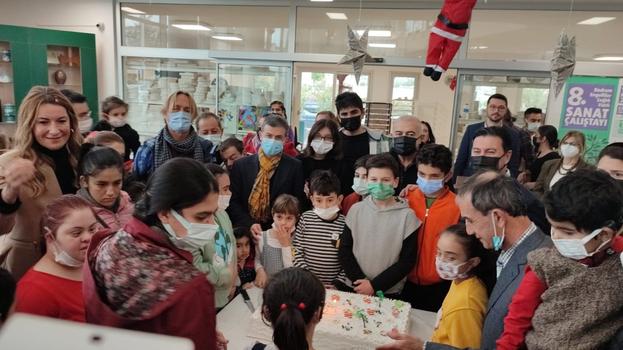 BODRUM ENGELLİLER SAĞLIK VAKFINDA YENİ YIL ETKİNLİĞİ YAPILDI