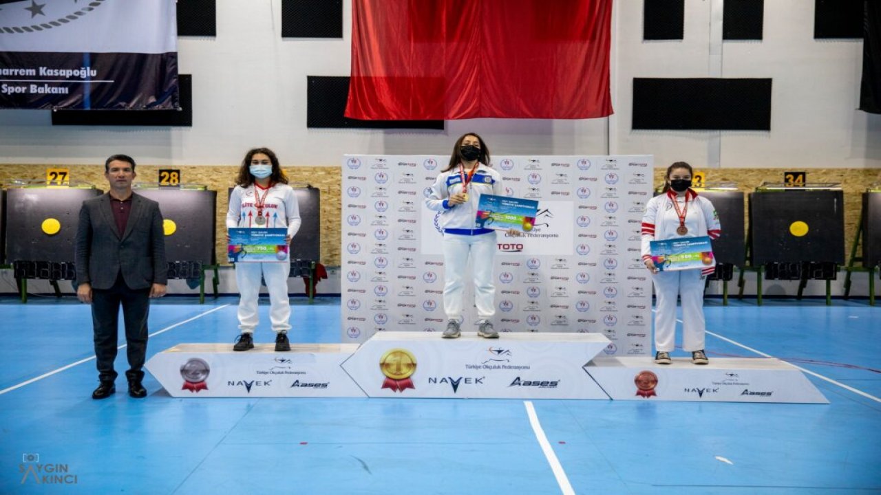 BÜYÜKŞEHİR OKÇUSU SONGÜL LÖK’TEN ALTIN MADALYA