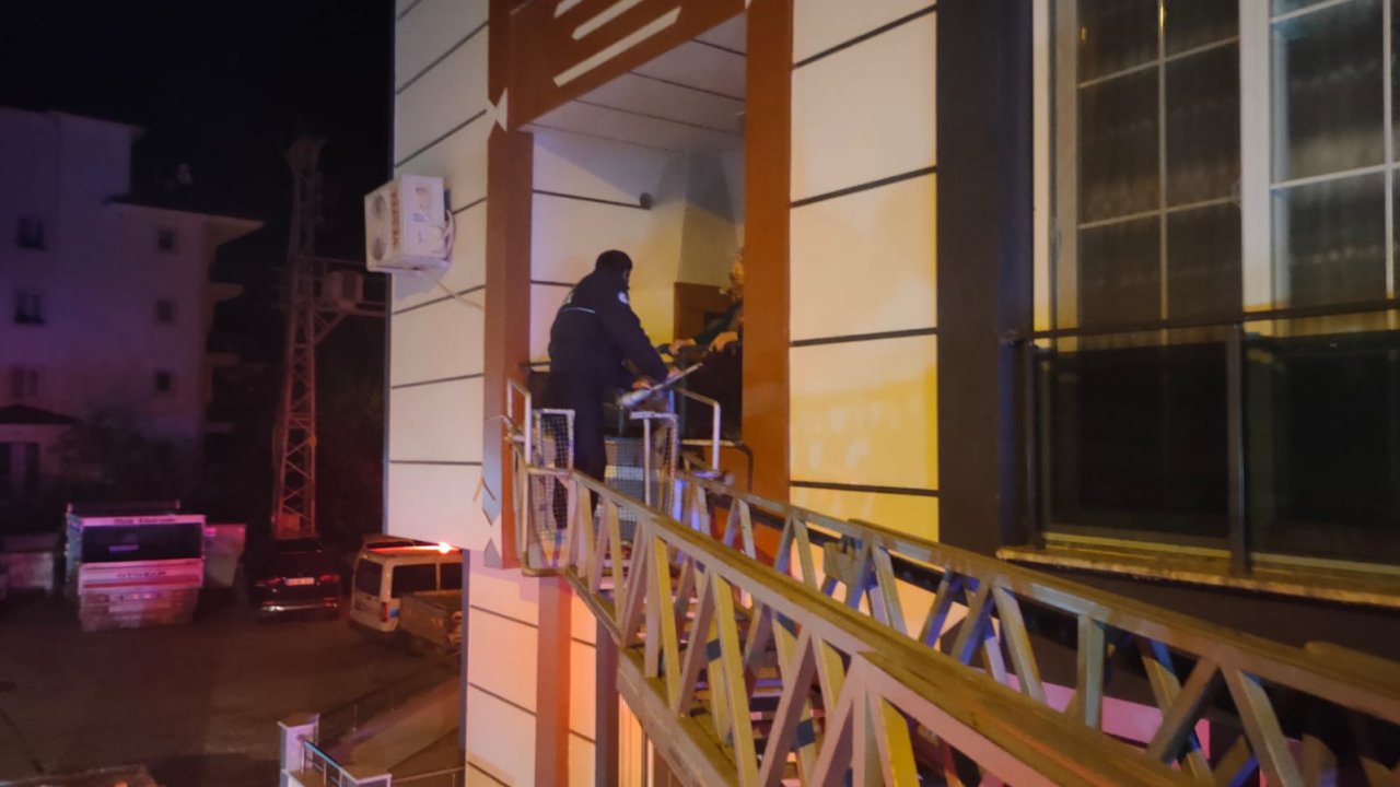 DALAMAN'DA KORKUTAN YANGIN | 15 KİŞİ TAHLİYE EDİLDİ