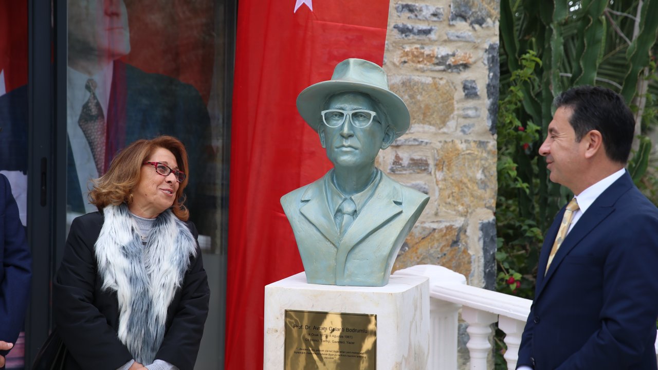 AVRAM GALANTİ BODRUMLU'NUN BÜSTÜ DOĞUM GÜNÜNDE AÇILDI