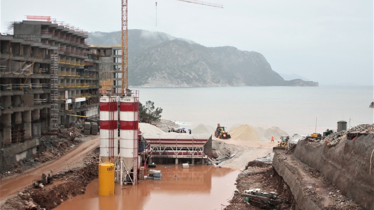 MARMARİS KENT KONSEYİ: “DENİZİN DİBİNE BETON SANTRALİ KURULMUŞ”