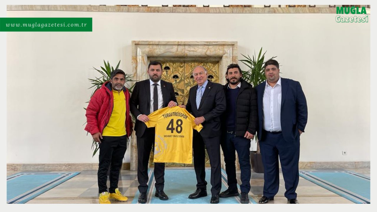 ŞAMPİYON SPORCULARDAN MİLLETVEKİLİ DEMİR’E ZİYARET