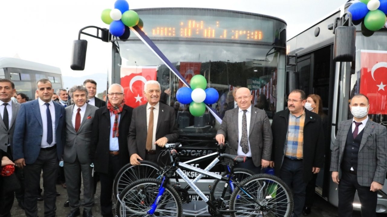 90 YENİ OTOBÜS HİZMETE GİRDİ