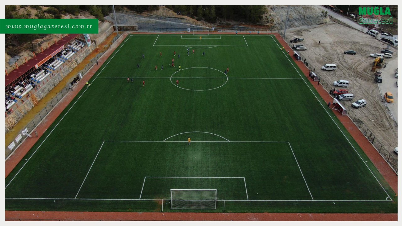 NİZAMİ FUTBOL SAHASI HİZMETE GİRDİ