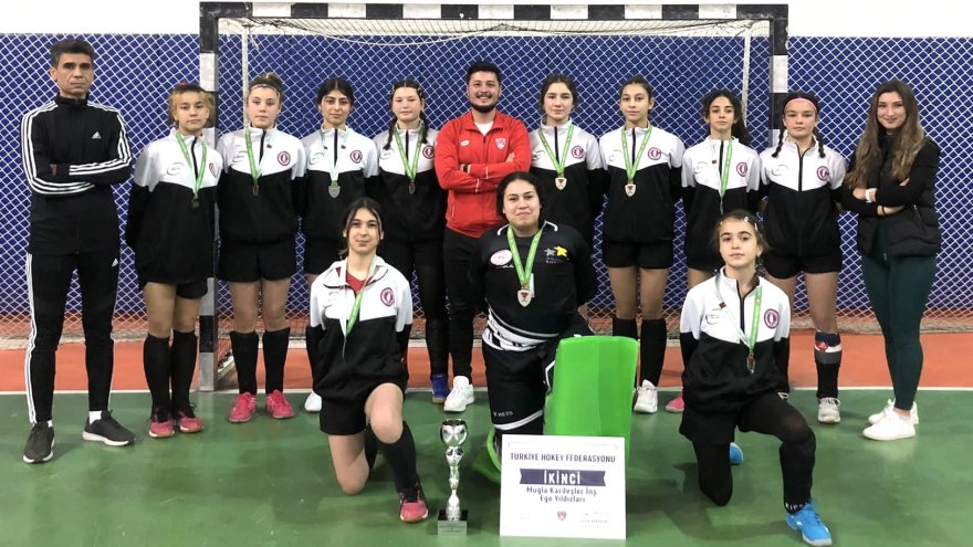 İL SPOR MERKEZLERİ SPORCULARI HOKEY’DE TÜRKİYE İKİNCİSİ OLDU