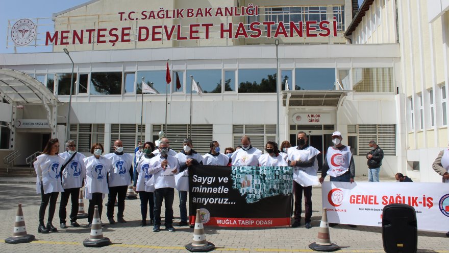 COVİD-19 NEDENİYLE HAYATINI KAYBEDEN SAĞLIK ÇALIŞANLARI ANILDI