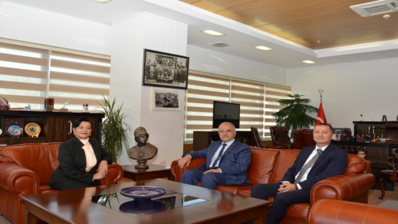 Vali Civelek, Rektörü ziyaret etti