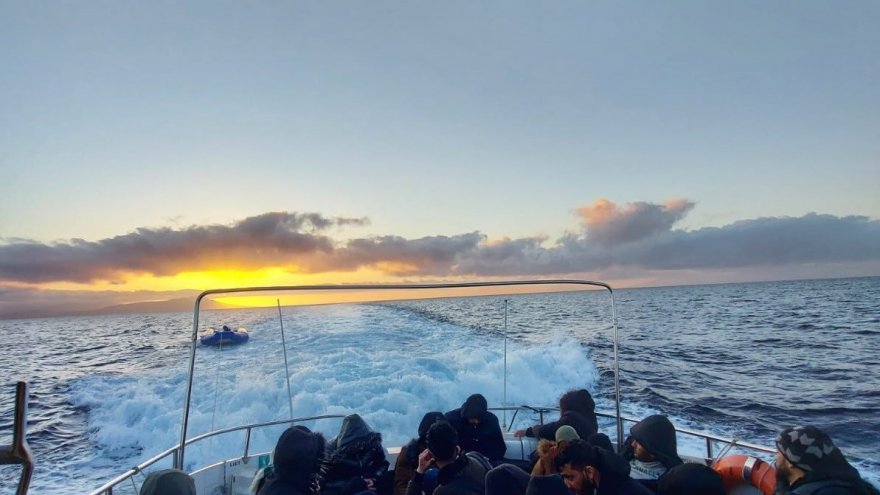 23 DÜZENSİZ GÖÇMEN YAKALANDI