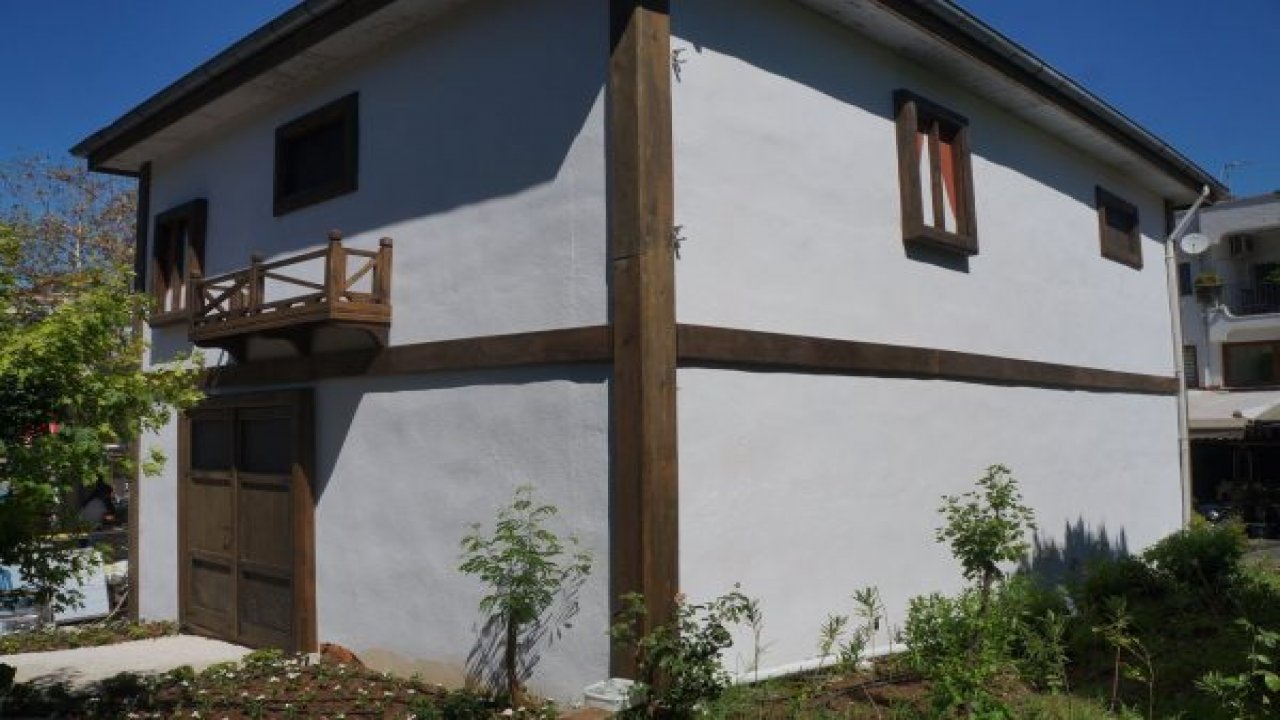 Trafolara nostaljik dizayn