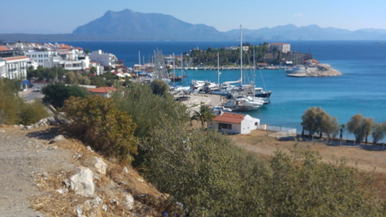 hazineden deniz manzaralı arsa