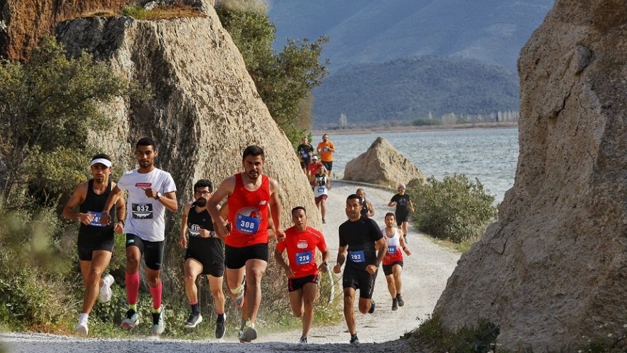 ULUSLARARASI LATMOS ULTRA MARATONUNDA SPORCULAR DOĞAYI KEŞFETTİ
