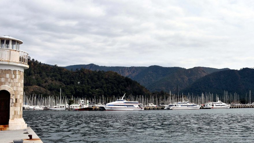 MARMARİS'TEN RODOS'A YAPILAN FERİBOT SEFERLERİNE YENİDEN BAŞLANACAK