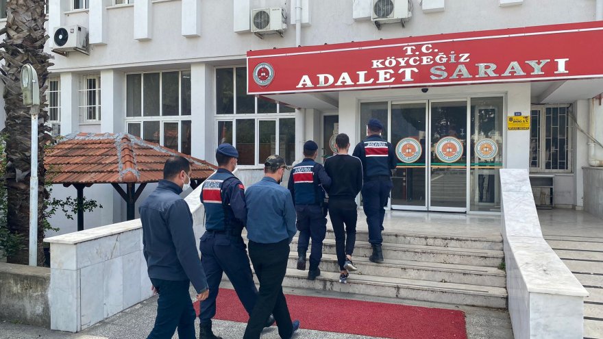 21 DÜZENSİZ GÖÇMEN YAKALANDI