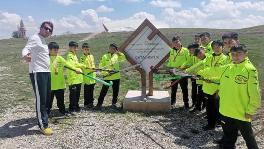 BOZÜYÜKLÜ HOKEYCİLER TÜRKİYE FİNALLERİNDE