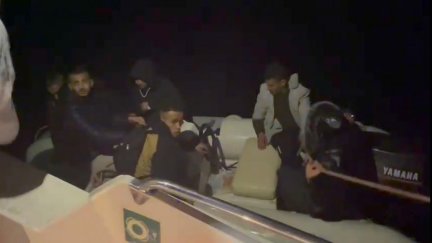 23 DÜZENSİZ GÖÇMEN KURTARILDI