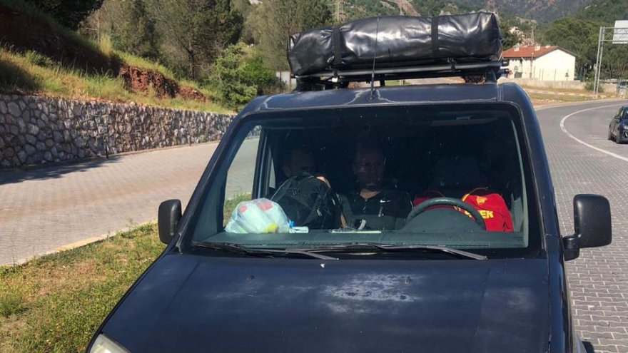 13 DÜZENSİZ GÖÇMEN YAKALANDI